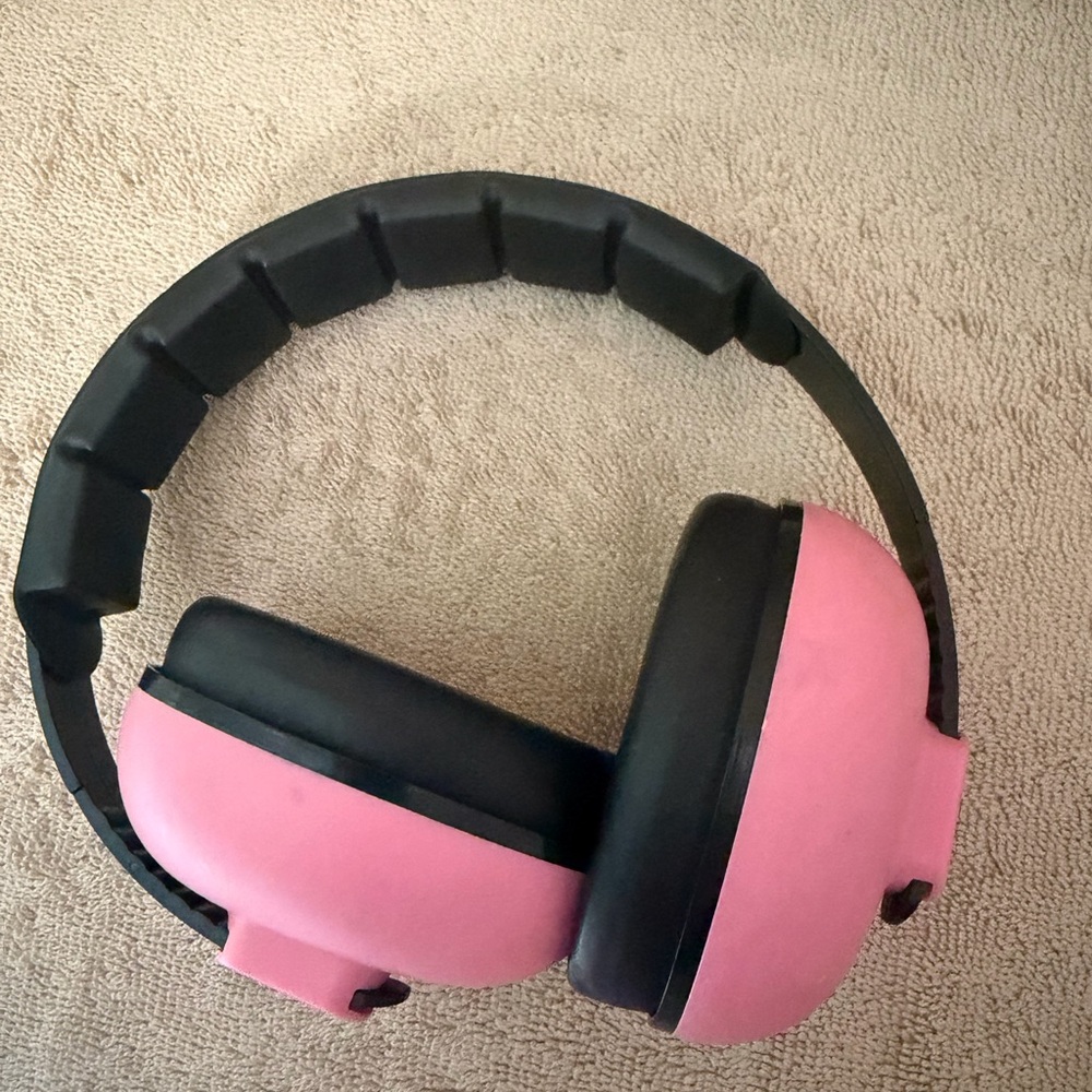 Pink and Black noise canceling Headphones